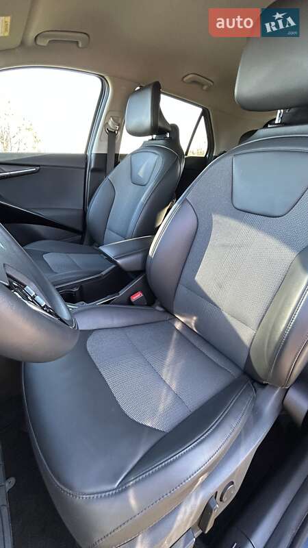 Внедорожник / Кроссовер Kia Niro 2023 в Ровно фото 16 Внедорожник / Кроссовер Kia Niro 2023 в Ровно