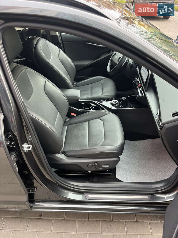 Внедорожник / Кроссовер Kia Niro 2023 в Ровно