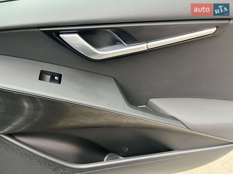 Внедорожник / Кроссовер Kia Niro 2023 в Ровно