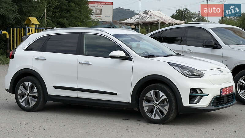 Внедорожник / Кроссовер Kia Niro 2021 в Хусте фото 35 Внедорожник / Кроссовер Kia Niro 2021 в Хусте