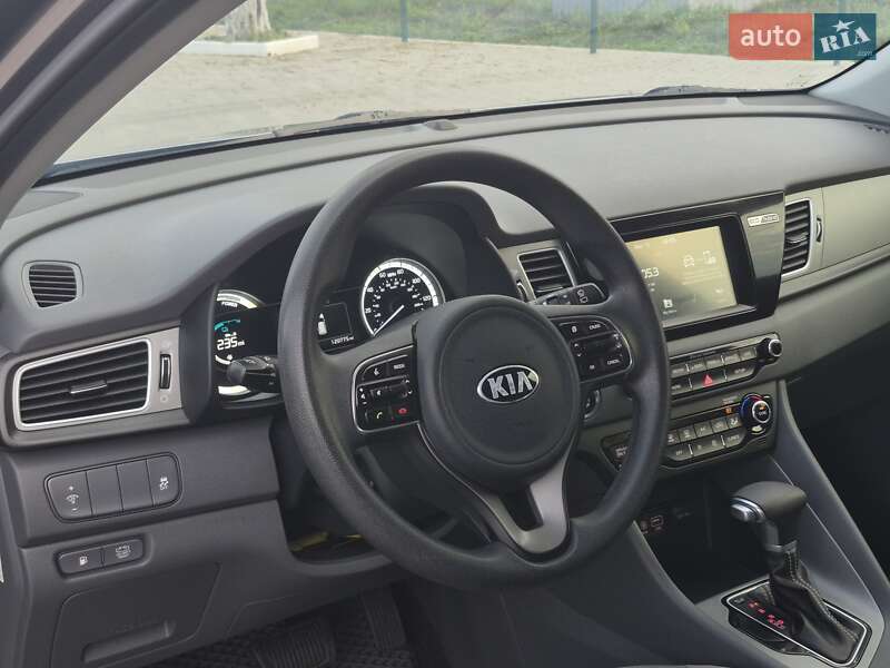 Внедорожник / Кроссовер Kia Niro 2017 в Кропивницком фото 11 Внедорожник / Кроссовер Kia Niro 2017 в Кропивницком