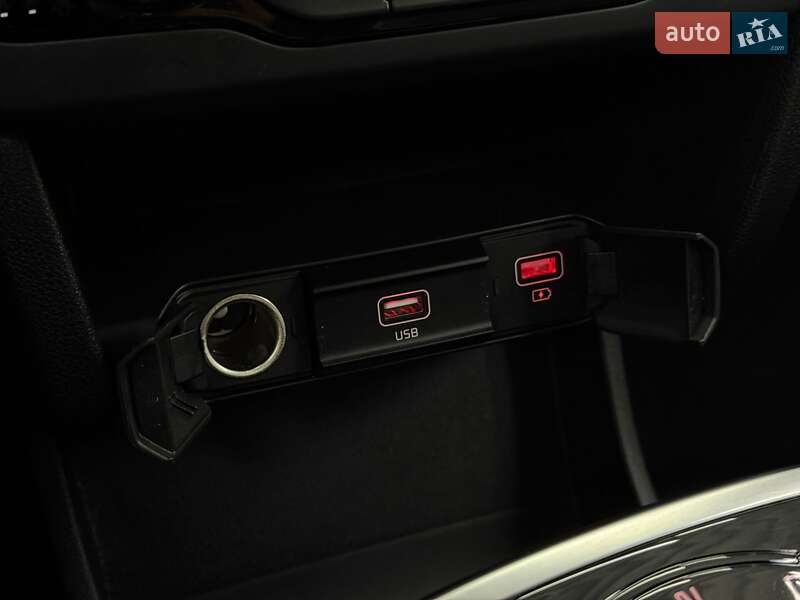 Внедорожник / Кроссовер Kia Niro 2020 в Луцке фото 24 Внедорожник / Кроссовер Kia Niro 2020 в Луцке