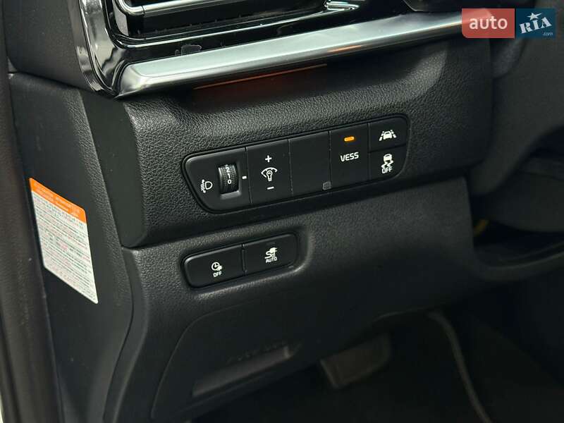 Внедорожник / Кроссовер Kia Niro 2020 в Луцке фото 18 Внедорожник / Кроссовер Kia Niro 2020 в Луцке