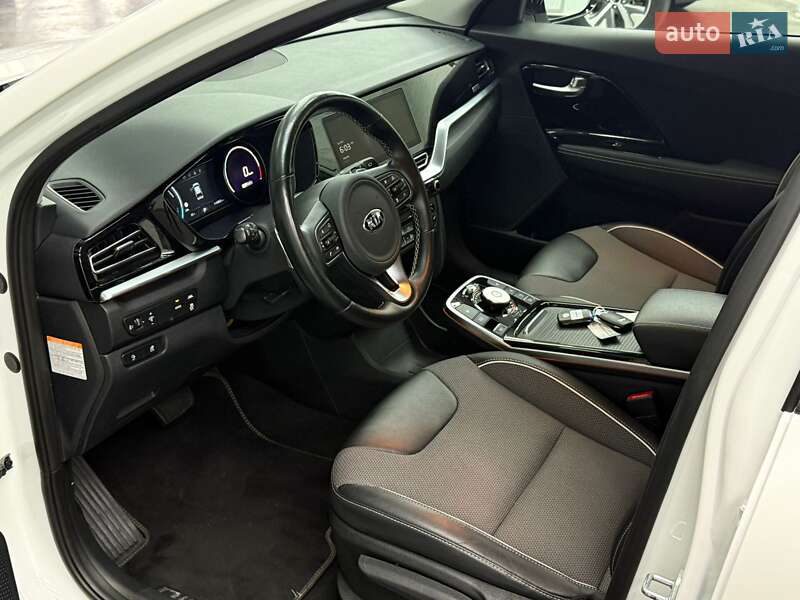 Внедорожник / Кроссовер Kia Niro 2020 в Луцке фото 19 Внедорожник / Кроссовер Kia Niro 2020 в Луцке