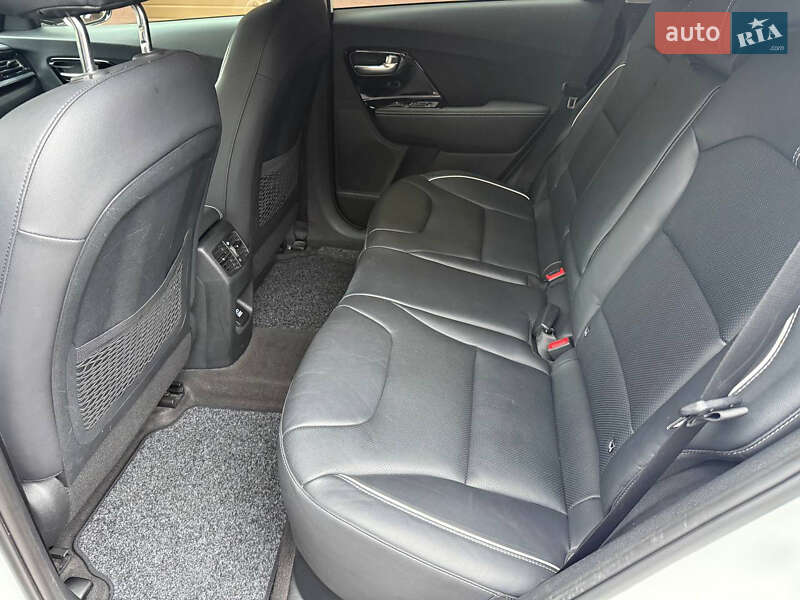 Позашляховик / Кросовер Kia Niro 2020 в Вінниці