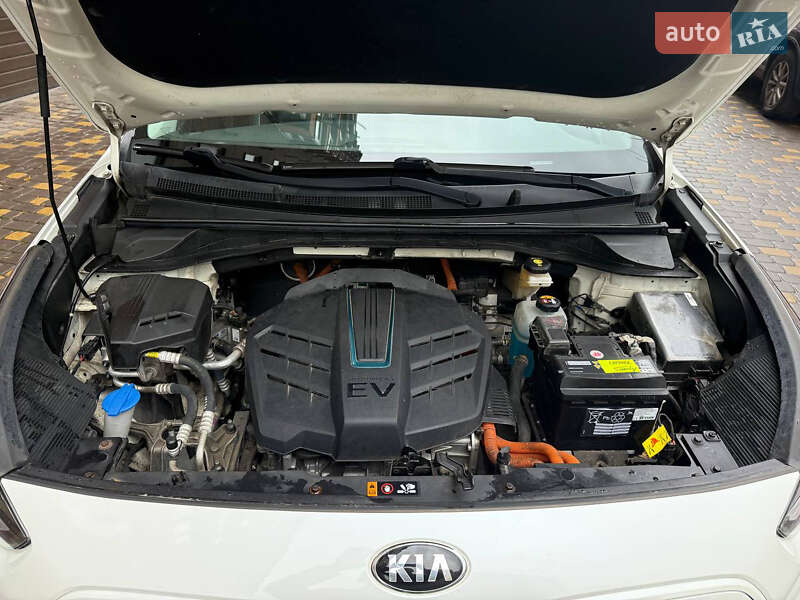 Позашляховик / Кросовер Kia Niro 2020 в Вінниці
