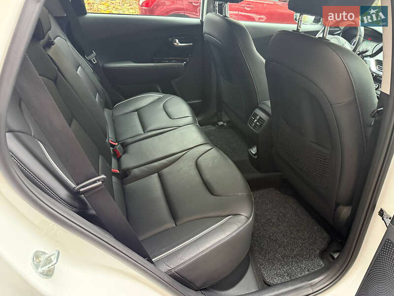 Позашляховик / Кросовер Kia Niro 2020 в Вінниці