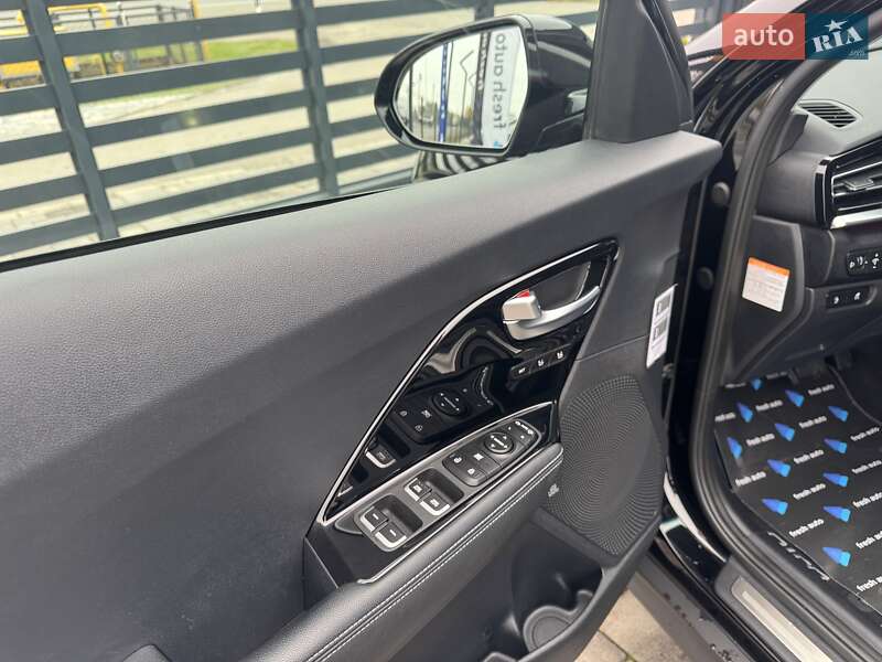 Внедорожник / Кроссовер Kia Niro 2020 в Ровно фото 15 Внедорожник / Кроссовер Kia Niro 2020 в Ровно