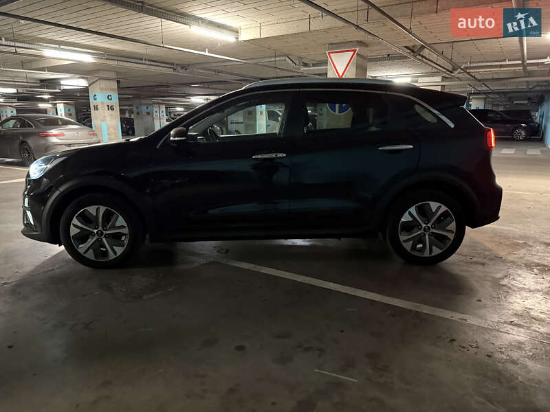 Внедорожник / Кроссовер Kia Niro 2020 в Киеве