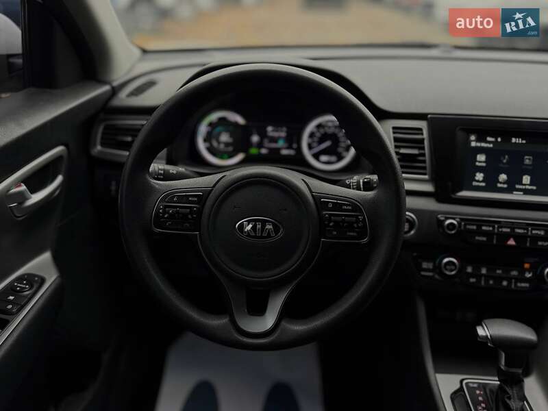 Внедорожник / Кроссовер Kia Niro 2019 в Львове фото 19 Внедорожник / Кроссовер Kia Niro 2019 в Львове