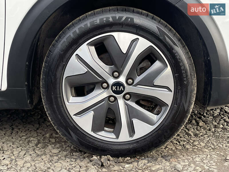 Внедорожник / Кроссовер Kia Niro 2021 в Луцке