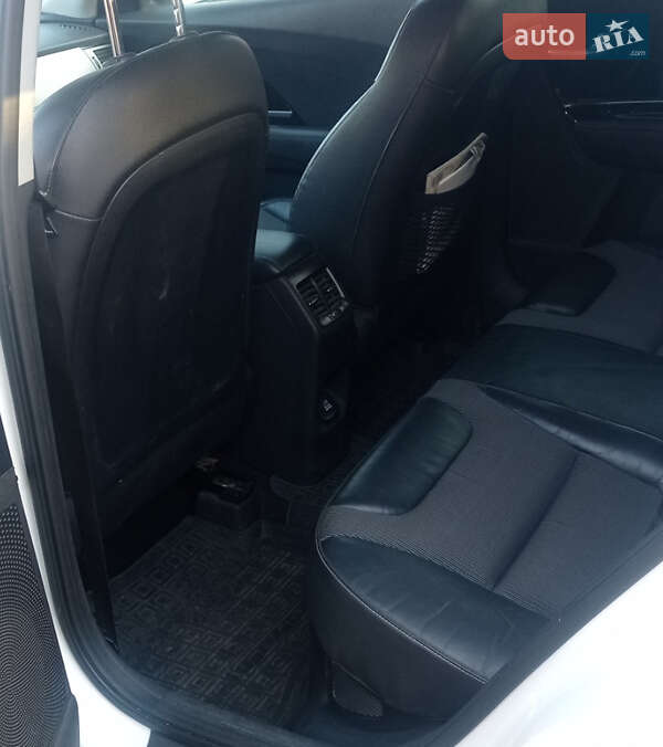 Внедорожник / Кроссовер Kia Niro 2016 в Киеве