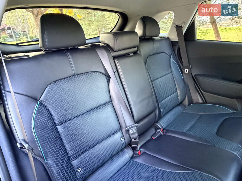 Внедорожник / Кроссовер Kia Niro 2022 в Дрогобыче