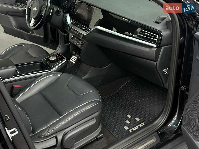 Внедорожник / Кроссовер Kia Niro 2020 в Луцке фото 28 Внедорожник / Кроссовер Kia Niro 2020 в Луцке