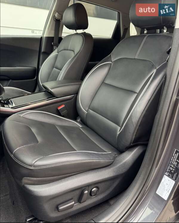 Позашляховик / Кросовер Kia Niro 2020 в Рівному