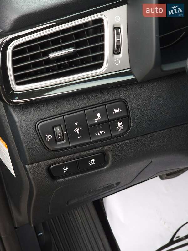 Внедорожник / Кроссовер Kia Niro 2019 в Черновцах