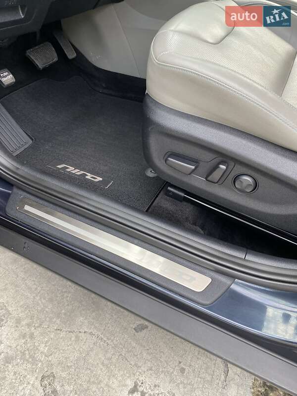 Внедорожник / Кроссовер Kia Niro 2019 в Дрогобыче