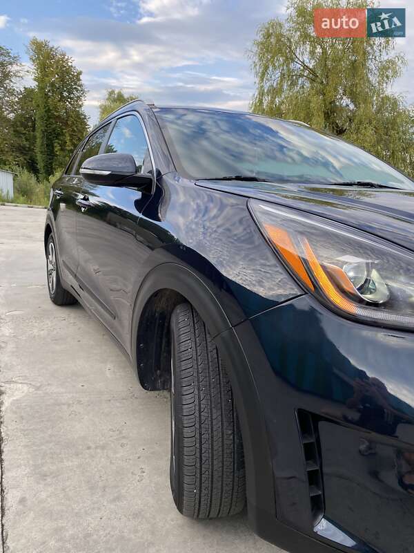 Внедорожник / Кроссовер Kia Niro 2019 в Дрогобыче