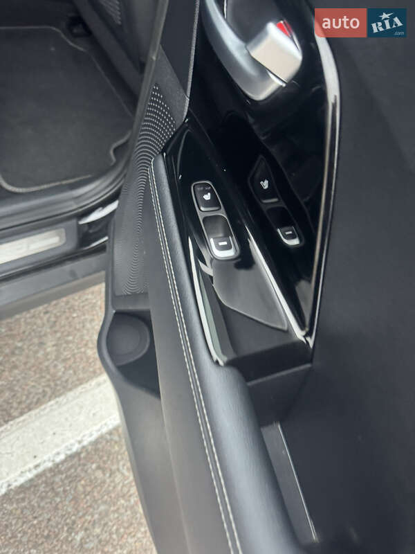 Внедорожник / Кроссовер Kia Niro 2020 в Житомире