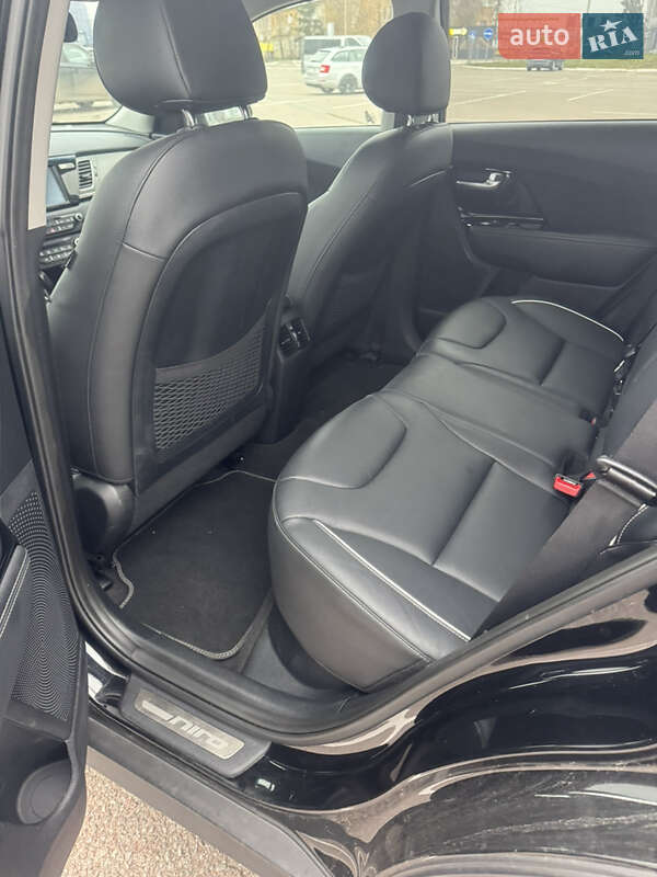 Внедорожник / Кроссовер Kia Niro 2020 в Житомире