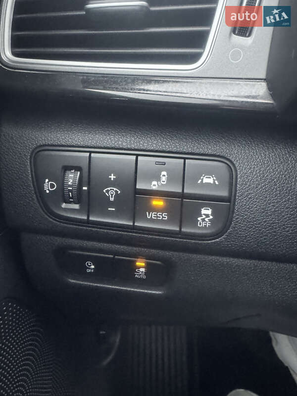 Внедорожник / Кроссовер Kia Niro 2020 в Житомире