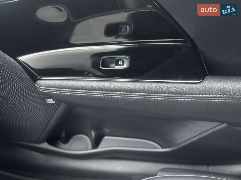 Внедорожник / Кроссовер Kia Niro 2020 в Житомире