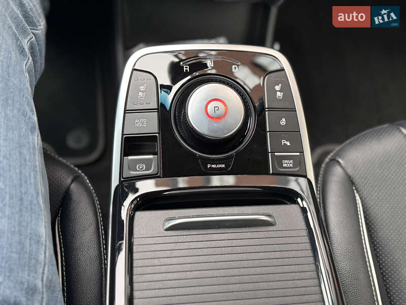 Внедорожник / Кроссовер Kia Niro 2020 в Ровно