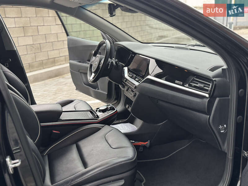 Внедорожник / Кроссовер Kia Niro 2020 в Ровно