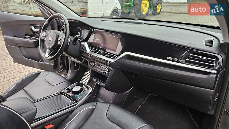 Внедорожник / Кроссовер Kia Niro 2020 в Радомышле