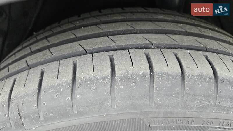 Внедорожник / Кроссовер Kia Niro 2020 в Радомышле