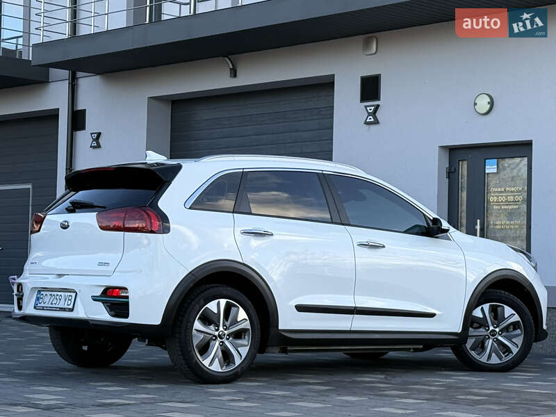 Внедорожник / Кроссовер Kia Niro 2021 в Дрогобыче