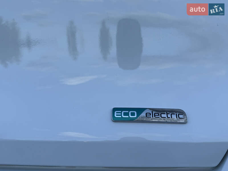 Внедорожник / Кроссовер Kia Niro 2021 в Дрогобыче