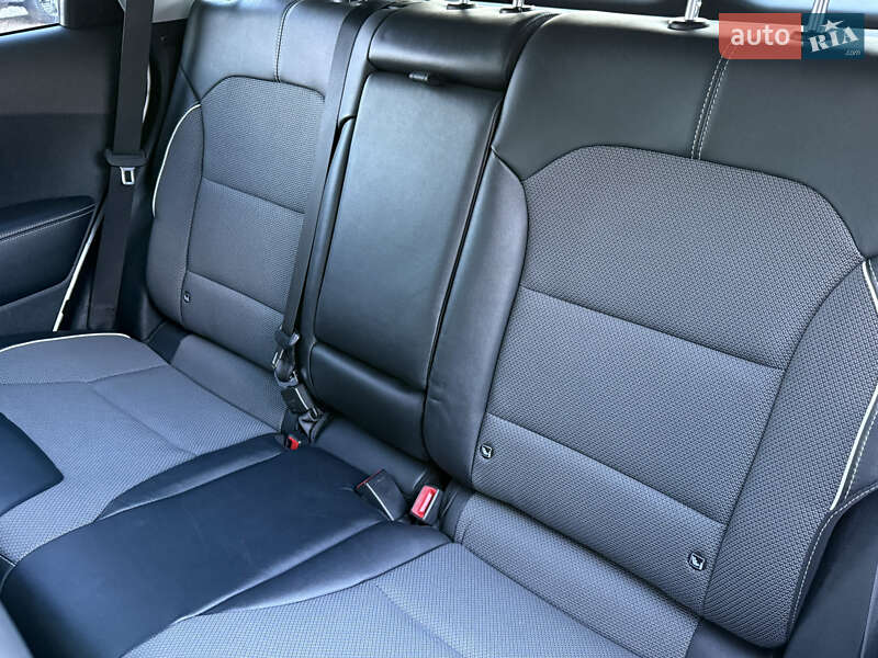 Внедорожник / Кроссовер Kia Niro 2021 в Дрогобыче