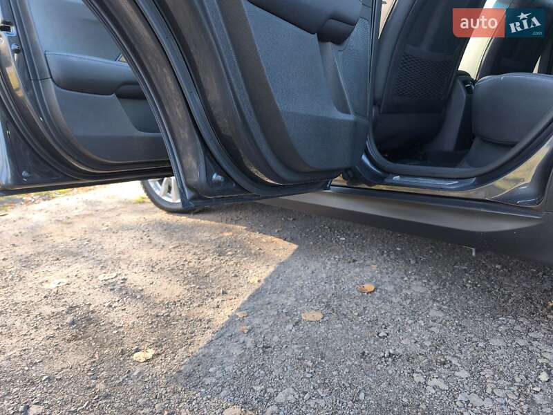 Внедорожник / Кроссовер Kia Niro 2019 в Луцке фото 35 Внедорожник / Кроссовер Kia Niro 2019 в Луцке