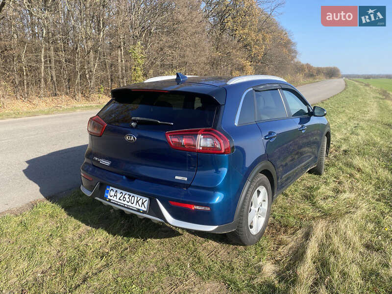 Внедорожник / Кроссовер Kia Niro 2017 в Умани