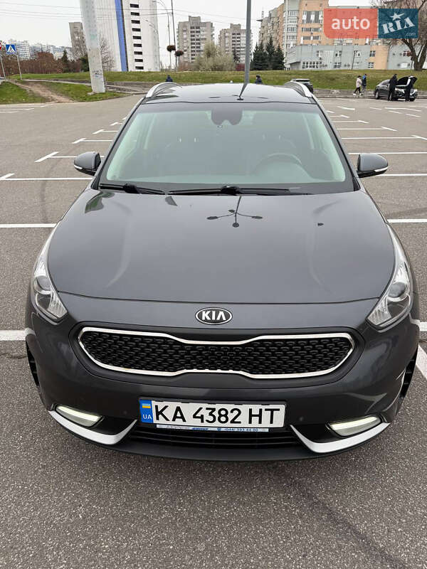 Позашляховик / Кросовер Kia Niro 2018 в Києві