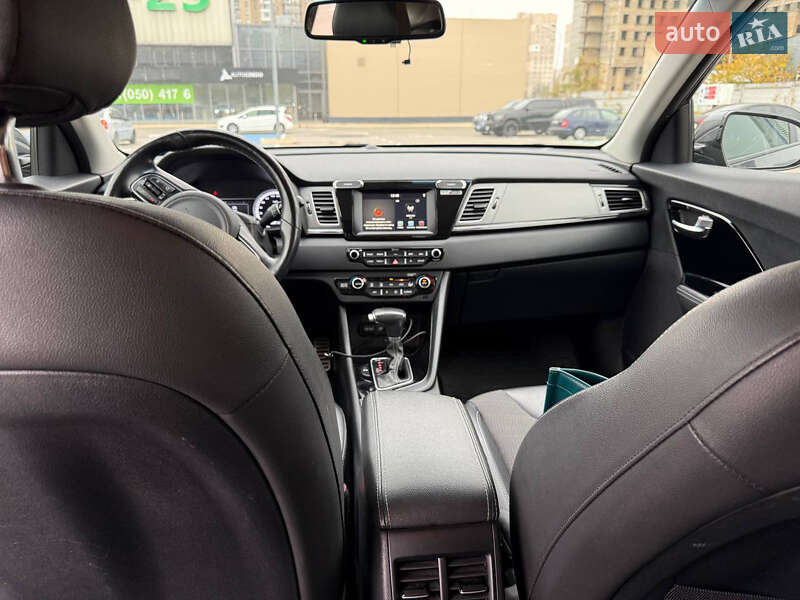 Позашляховик / Кросовер Kia Niro 2018 в Києві