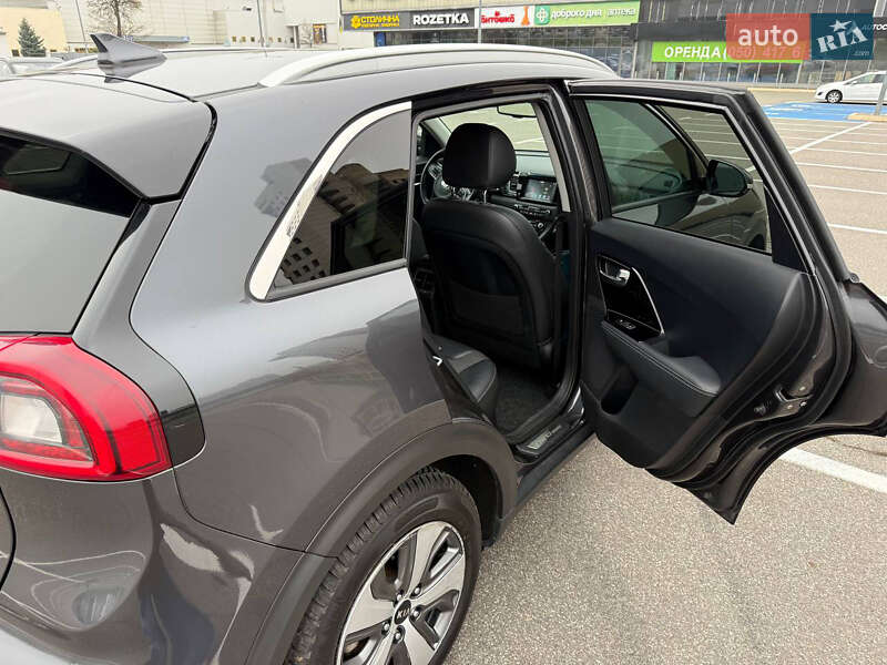Позашляховик / Кросовер Kia Niro 2018 в Києві