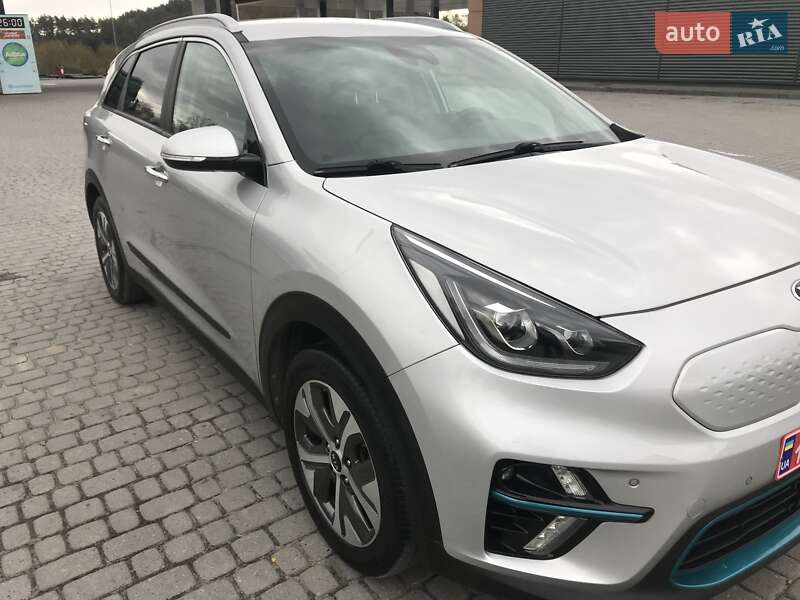Внедорожник / Кроссовер Kia Niro 2020 в Львове