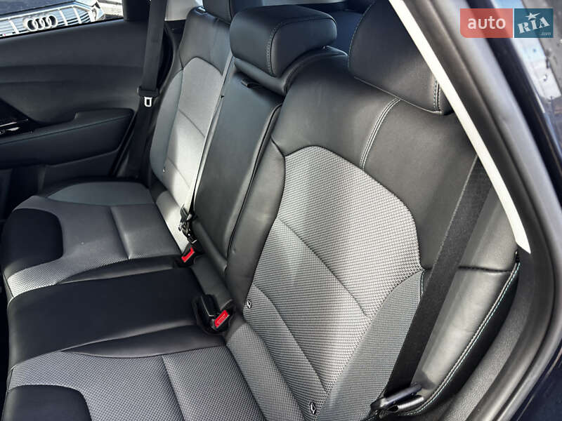 Внедорожник / Кроссовер Kia Niro 2020 в Львове