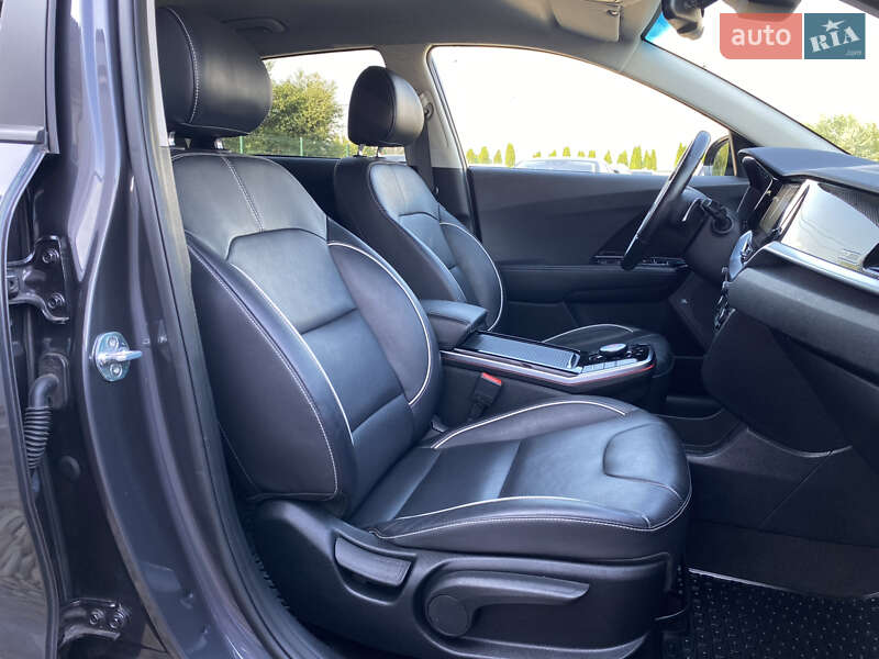 Внедорожник / Кроссовер Kia Niro 2020 в Львове