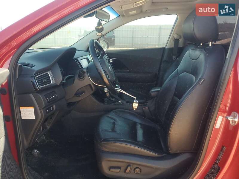 Позашляховик / Кросовер Kia Niro 2017 в Львові