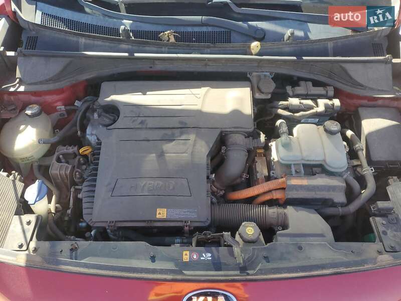 Позашляховик / Кросовер Kia Niro 2017 в Львові