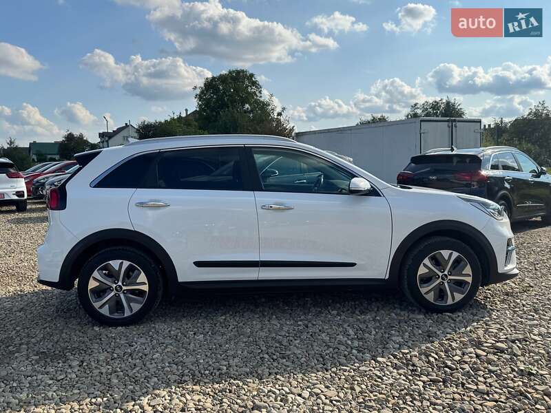 Внедорожник / Кроссовер Kia Niro 2021 в Львове