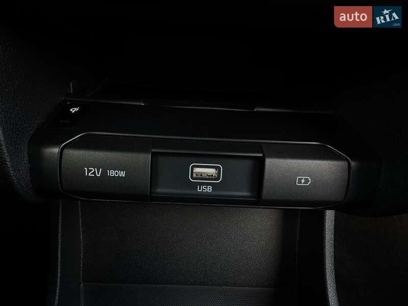 Внедорожник / Кроссовер Kia Niro 2021 в Львове