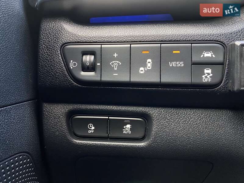 Внедорожник / Кроссовер Kia Niro 2020 в Львове