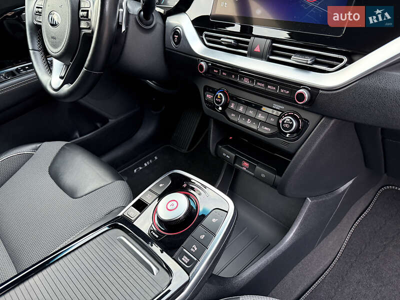 Внедорожник / Кроссовер Kia Niro 2021 в Ровно