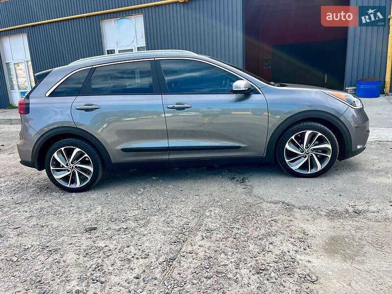 Внедорожник / Кроссовер Kia Niro 2017 в Виннице