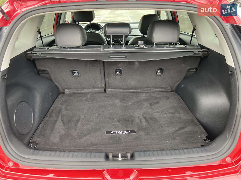 Позашляховик / Кросовер Kia Niro 2018 в Києві