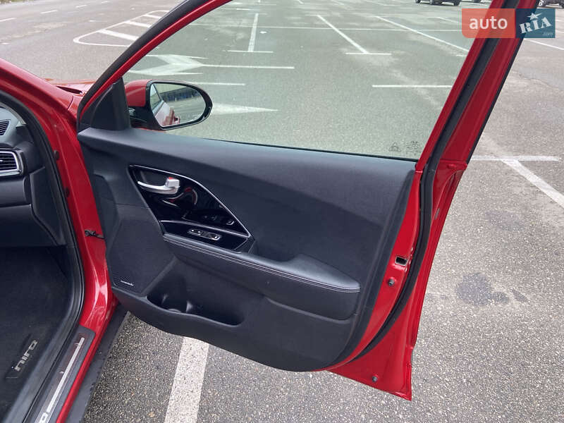 Позашляховик / Кросовер Kia Niro 2018 в Києві